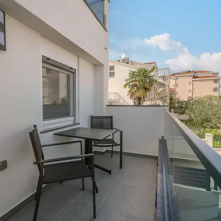 Diamond * Τρογκίρ