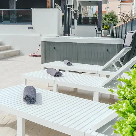 Diamond Трогир