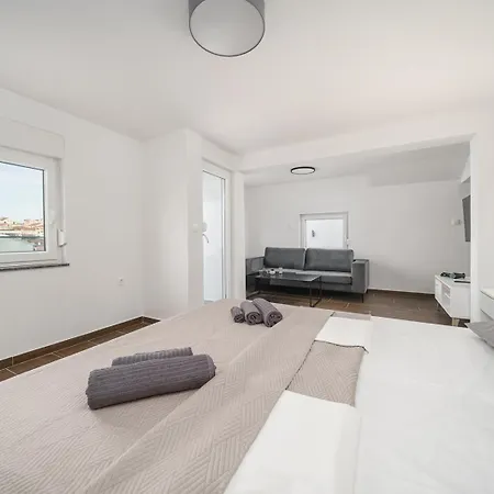 Apartment Diamond